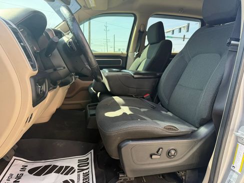 Used 2020 RAM 1500 Big Horn AWD/4WD image 17