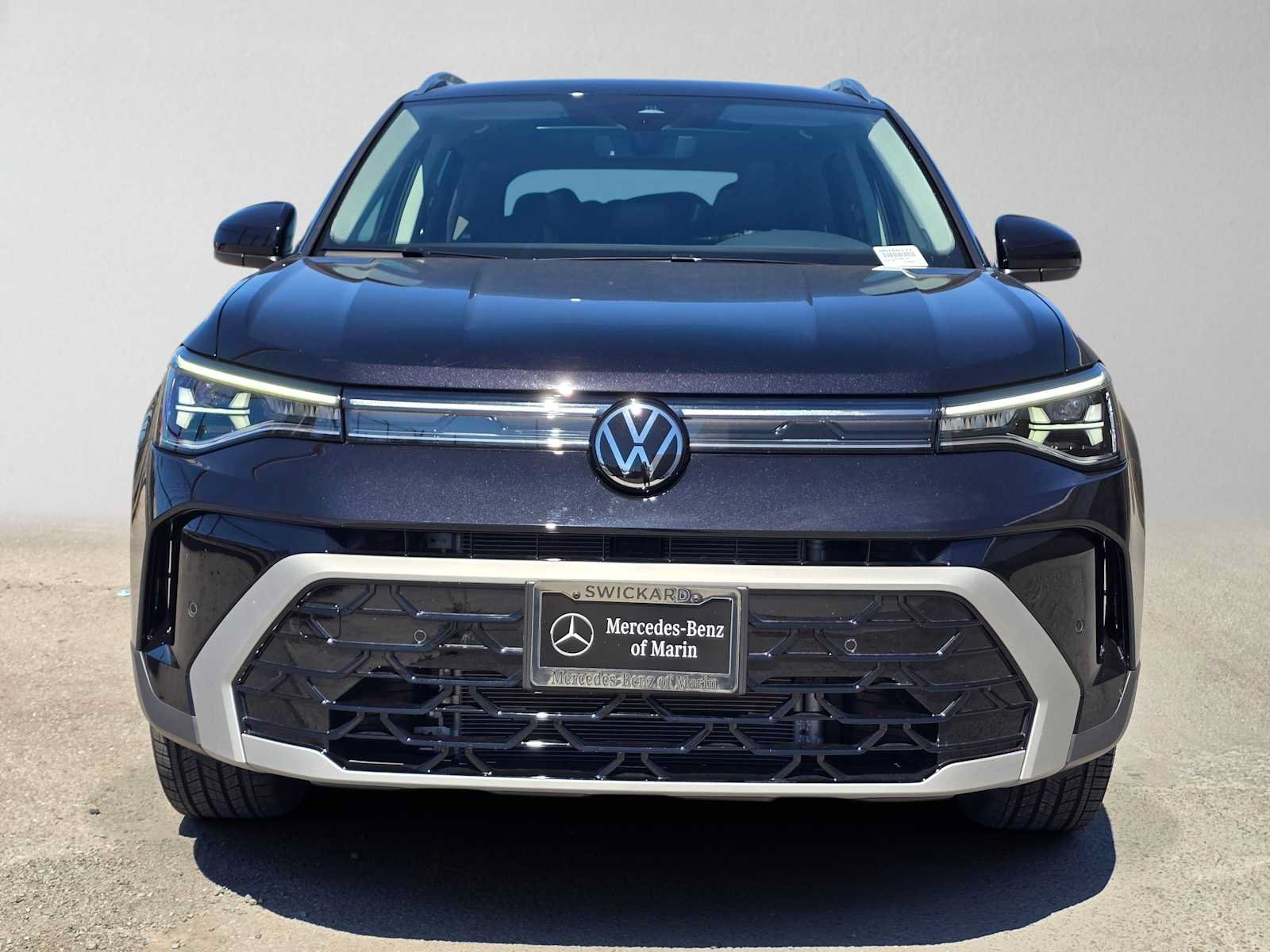 Used 2025 Volkswagen Taos SEL AWD/4WD image 8