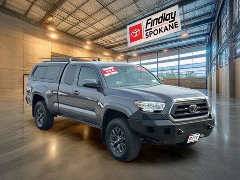 Used 2022 Toyota Tacoma SR5 w/ Black Out Package (TMS) AWD/4WD image 2