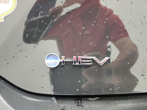 Used 2025 Toyota Camry SE image 24