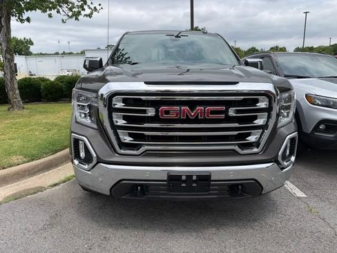 Used 2019 GMC Sierra 1500 SLT w/ SLT Premium Plus Package AWD/4WD image 3