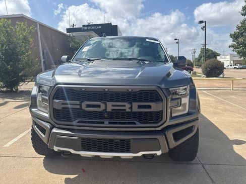 Used 2019 Ford F150 Raptor w/ Equipment Group 802A Luxury AWD/4WD image 2