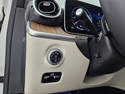 Certified 2024 Mercedes-Benz C 300 4MATIC Sedan image 9