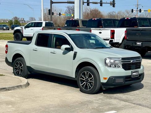 Used 2022 Ford Maverick Lariat w/ Lariat Luxury Package image 7