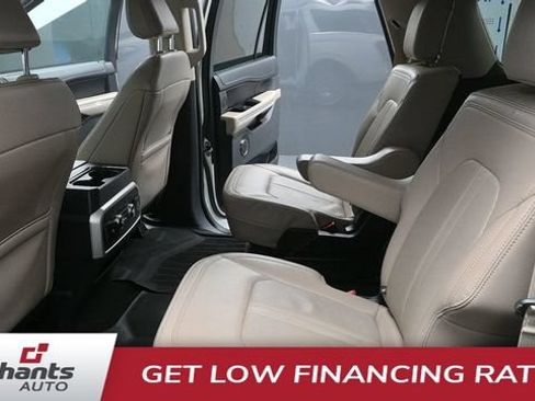 Used 2022 Ford Expedition Max Limited AWD/4WD image 16