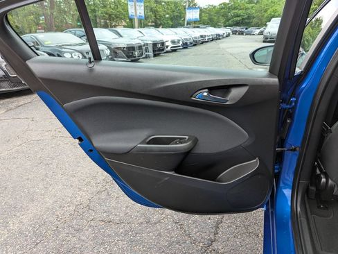 Used 2018 Chevrolet Cruze LT FWD image 35