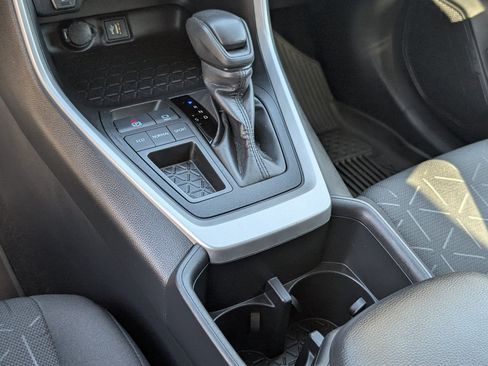 Used 2024 Toyota RAV4 XLE FWD image 16