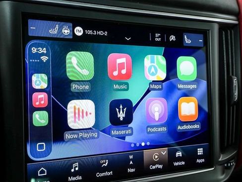 Certified 2022 Maserati Levante GT image 4