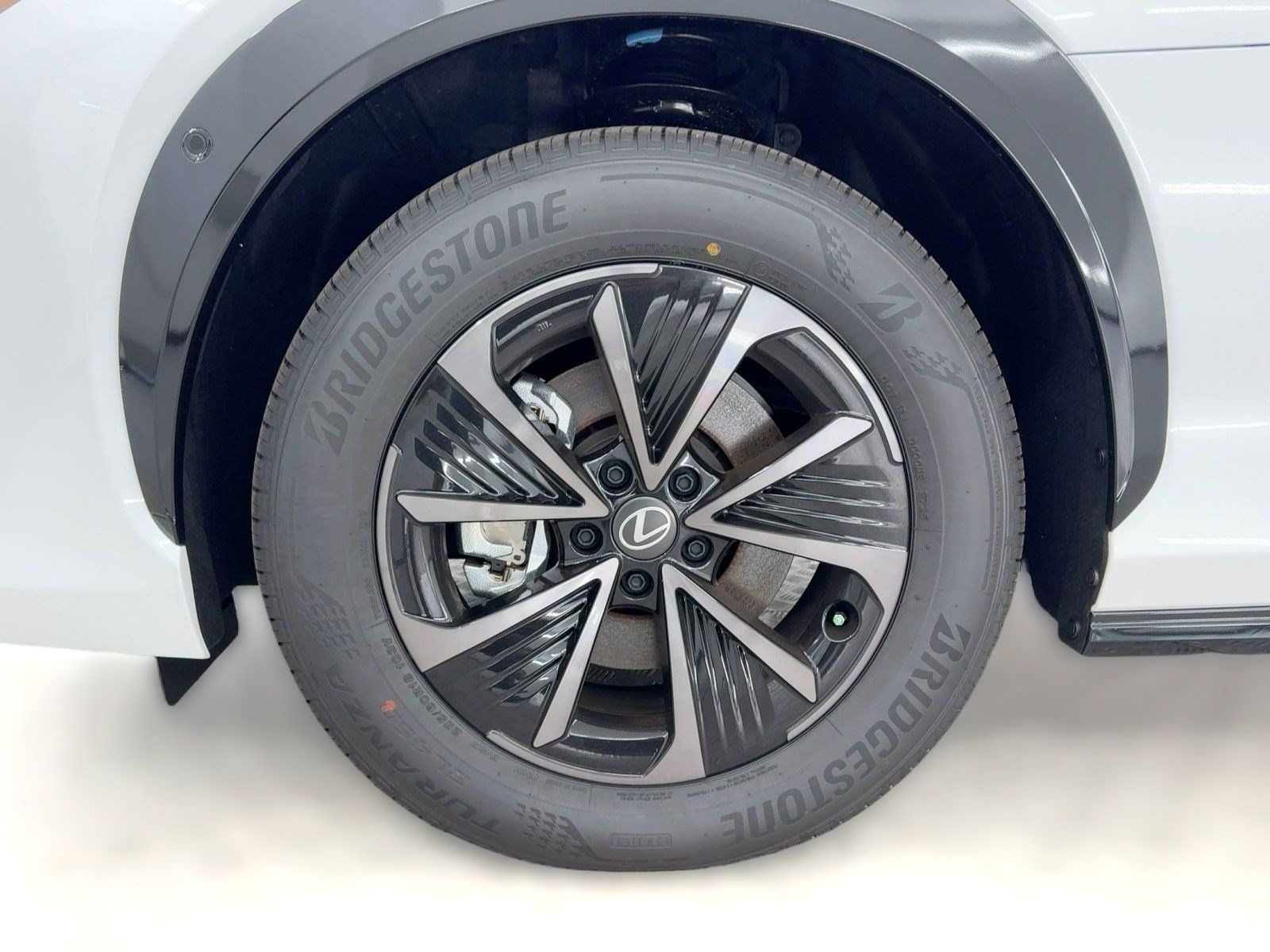 Certified 2026 Lexus RZ 350e 2WD w/ Convenience Package image 11