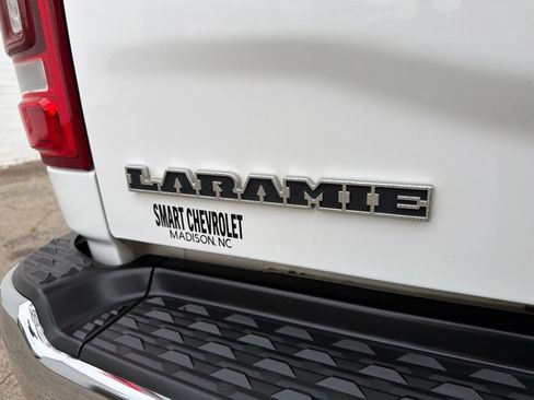 Used 2020 RAM 3500 Laramie RWD image 18