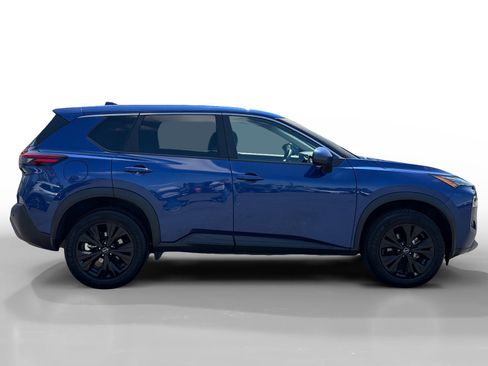 Used 2023 Nissan Rogue SV FWD image 6