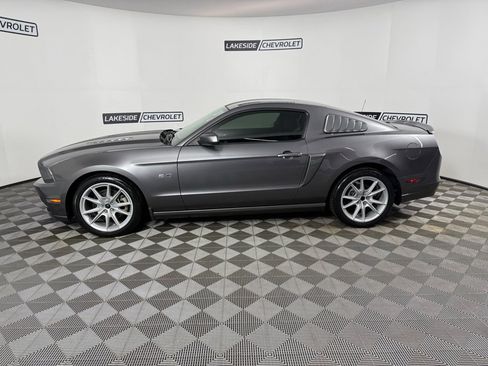 Used 2014 Ford Mustang GT Premium image 2