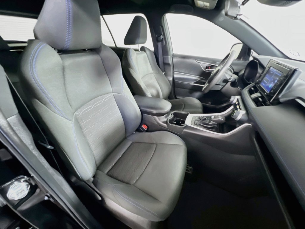 Used 2022 Toyota RAV4 SE AWD/4WD image 26
