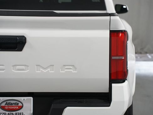 Certified 2024 Toyota Tacoma SR5 image 10