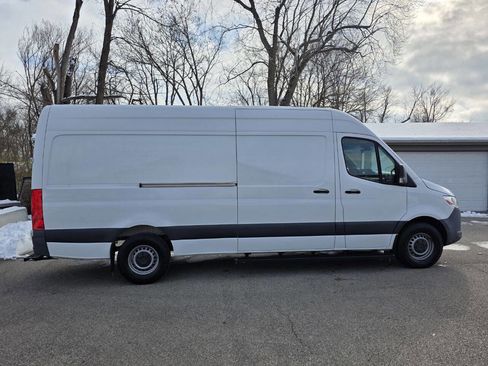 Used 2020 Mercedes-Benz Sprinter 2500 w/ Driver Convenience Package image 3