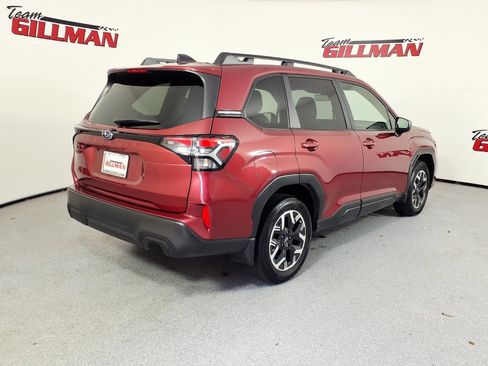 Used 2025 Subaru Forester Premium w/ Convenience Package #1 AWD/4WD image 7