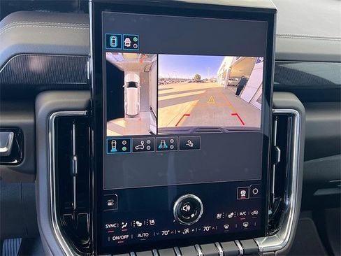 New 2026 GMC Yukon XL Elevation w/ Elevation Premium Package image 9