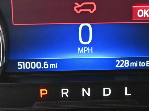 Used 2023 Ford Explorer XLT w/ Equipment Group 202A AWD/4WD image 21