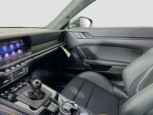 New 2026 Porsche 911 GT3 image 25