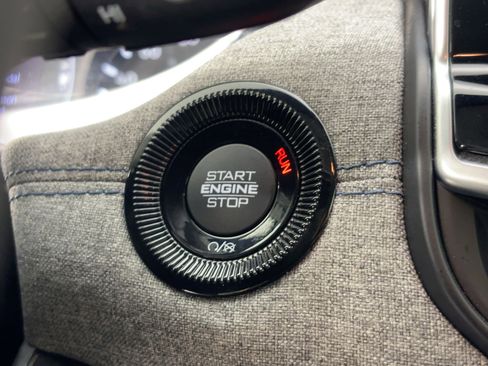 Used 2022 Jeep Compass Latitude image 25