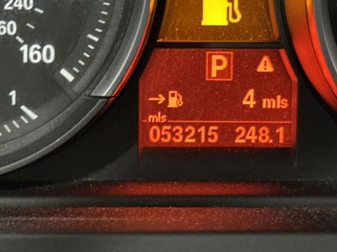 Used 2015 BMW Z4 sDrive35i RWD image 13