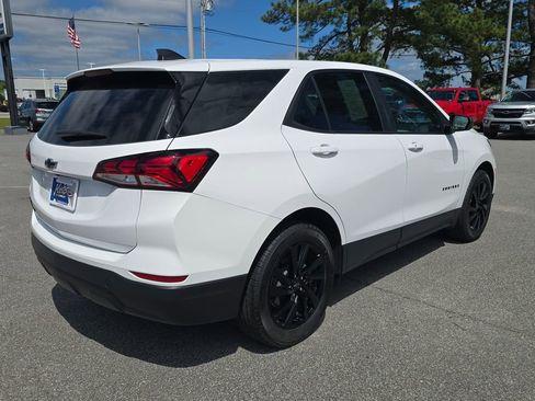 Used 2024 Chevrolet Equinox LS w/ Sport Edition FWD image 5