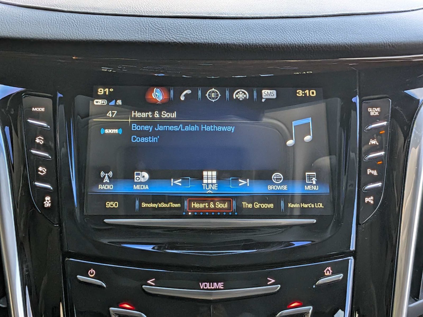 Used 2019 Cadillac Escalade Luxury AWD/4WD image 18