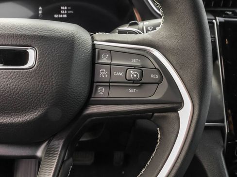 New 2025 Jeep Grand Cherokee Laredo X image 25