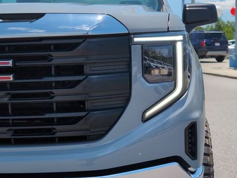 Used 2024 GMC Sierra 1500 Pro w/ Pro Value Package AWD/4WD image 13