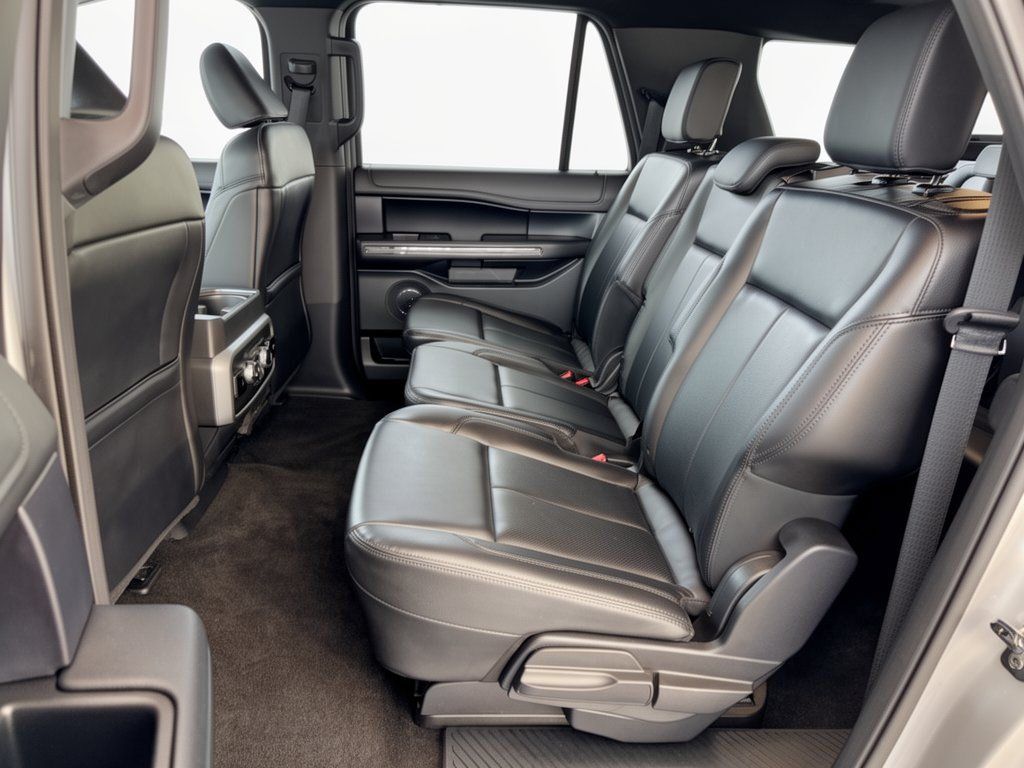 Used 2021 Ford Expedition Max XLT RWD image 25