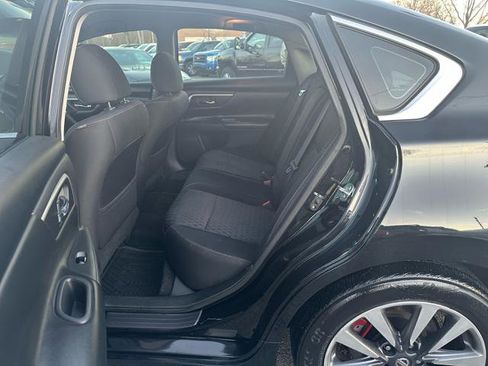 Used 2017 Nissan Altima 2.5 SV image 12