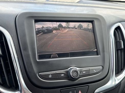 Used 2022 Chevrolet Equinox LT FWD image 27
