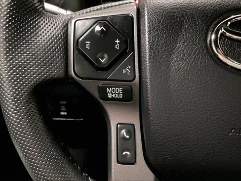 Certified 2022 Toyota Tacoma 4x4 Double Cab image 18