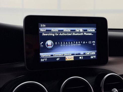 Used 2019 Mercedes-Benz GLC 300 4MATIC w/ Premium Package image 31