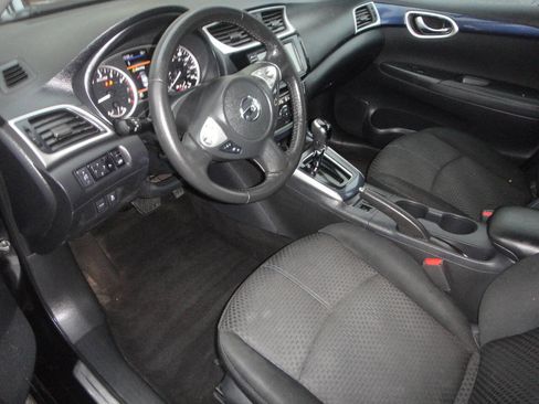 Used 2019 Nissan Sentra SR image 7