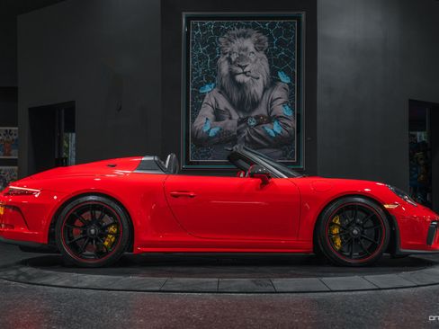 Used 2019 Porsche 911 Speedster RWD image 22