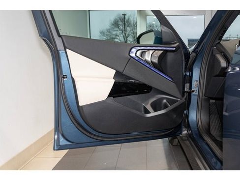 Used 2026 BMW X3 xDrive30 w/ Premium Package image 52