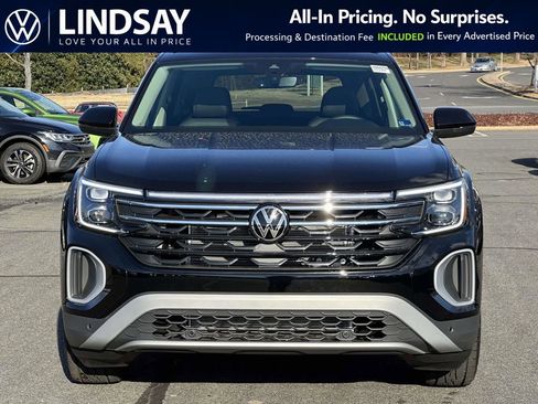 New 2026 Volkswagen Atlas Peak Edition AWD/4WD image 3
