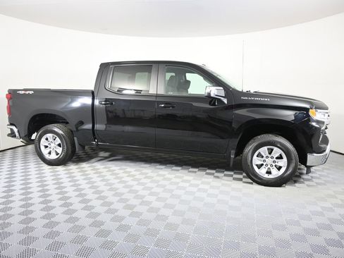 Used 2023 Chevrolet Silverado 1500 LT image 9