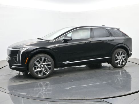 New 2026 Cadillac Optiq Luxury 2 AWD/4WD image 2