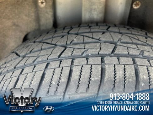 Used 2017 Ford Escape Titanium AWD/4WD image 13