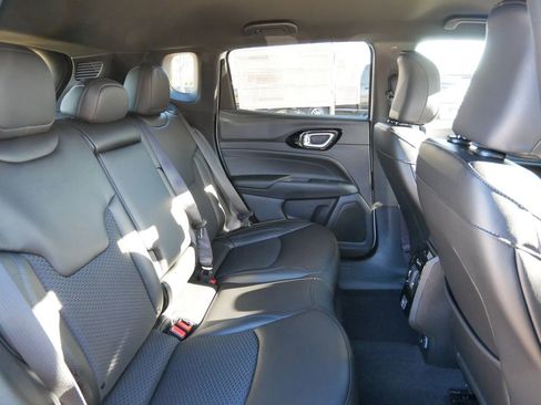 New 2026 Jeep Compass Latitude AWD/4WD image 25