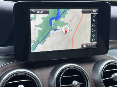 Used 2019 Mercedes-Benz C 300 4MATIC Sedan image 31