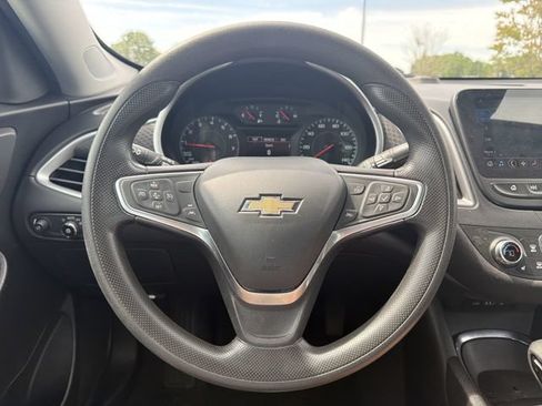 Used 2023 Chevrolet Malibu LT FWD image 23