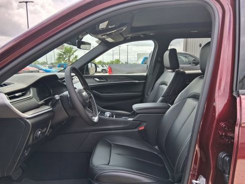 New 2026 Jeep Grand Cherokee L Limited AWD/4WD image 19