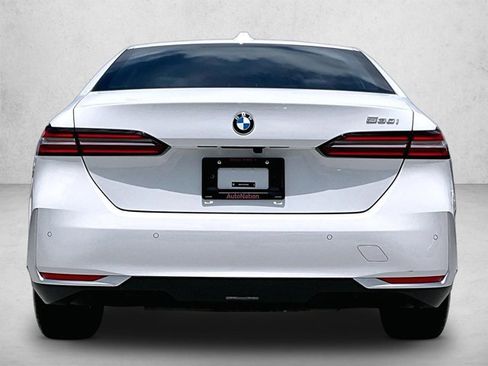Used 2026 BMW 530i RWD image 4