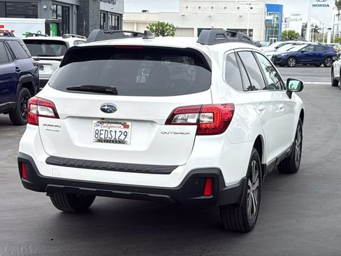 Used 2018 Subaru Outback 2.5i Limited AWD/4WD image 6
