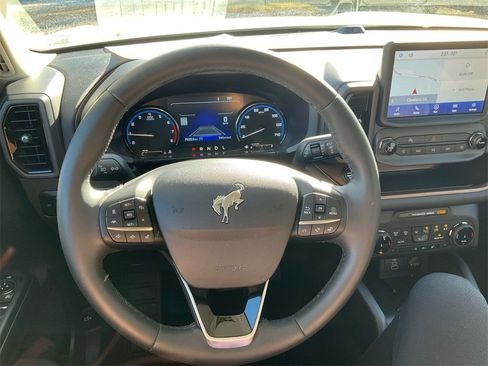 Used 2024 Ford Bronco Sport Outer Banks w/ Tech Package image 24