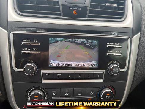 Used 2016 Nissan Altima 3.5 SR FWD image 12