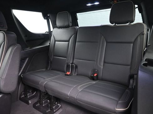 Used 2024 Chevrolet Tahoe Premier AWD/4WD image 26
